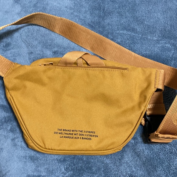 adidas Crossbody - Picture 2 of 5